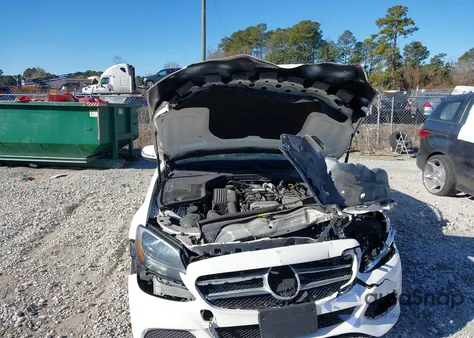 2016 Mercedes-Benz C 300 4Matic from USA, damaged, VIN 55SWF4KB4GU175151